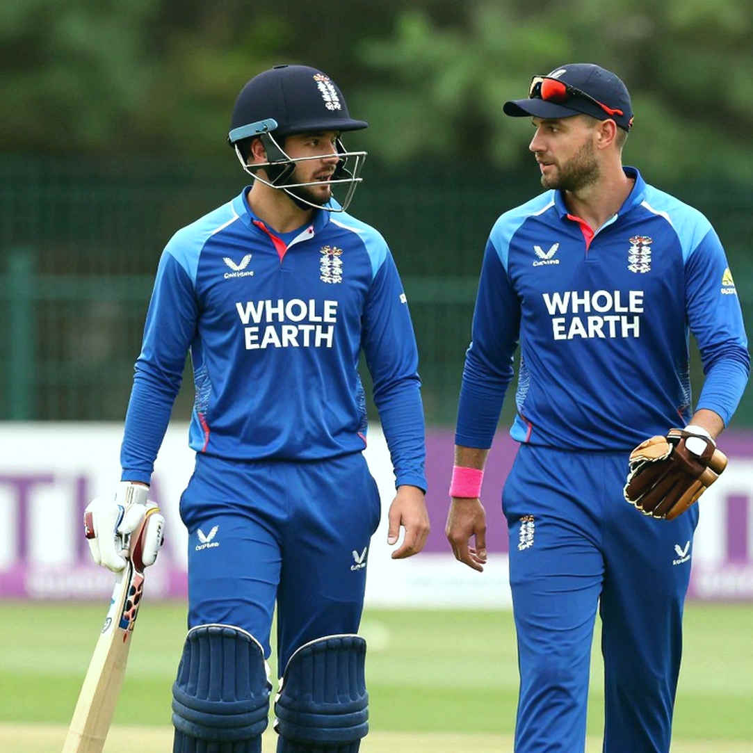 রাওয়ালপিন্ডির ফ্ল্যাট পিচে পাকিস্তানের 'নতুন যুগ'-এর ফাঁকা বুলি: বাবর-শাহিন ছাড়া যে ইতিহাস আসলে এক ম্যাচের হুজুগ